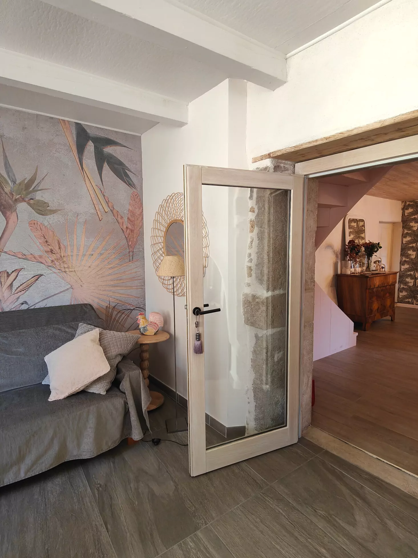 Porte intérieure sur mesure largement vitrée by TLP